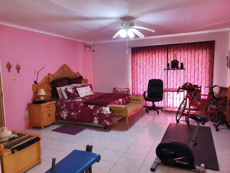 5 Bedroom Property for Sale in Cashan North West